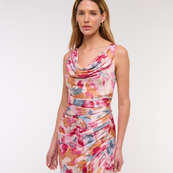 A&F FLORAL DRESS - Picture 3 of 4